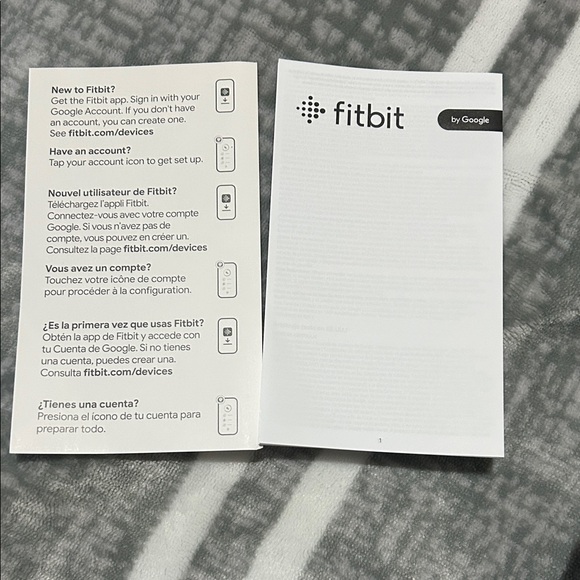 Fitbit Charge 6 with additional bands - Picture 5 of 12